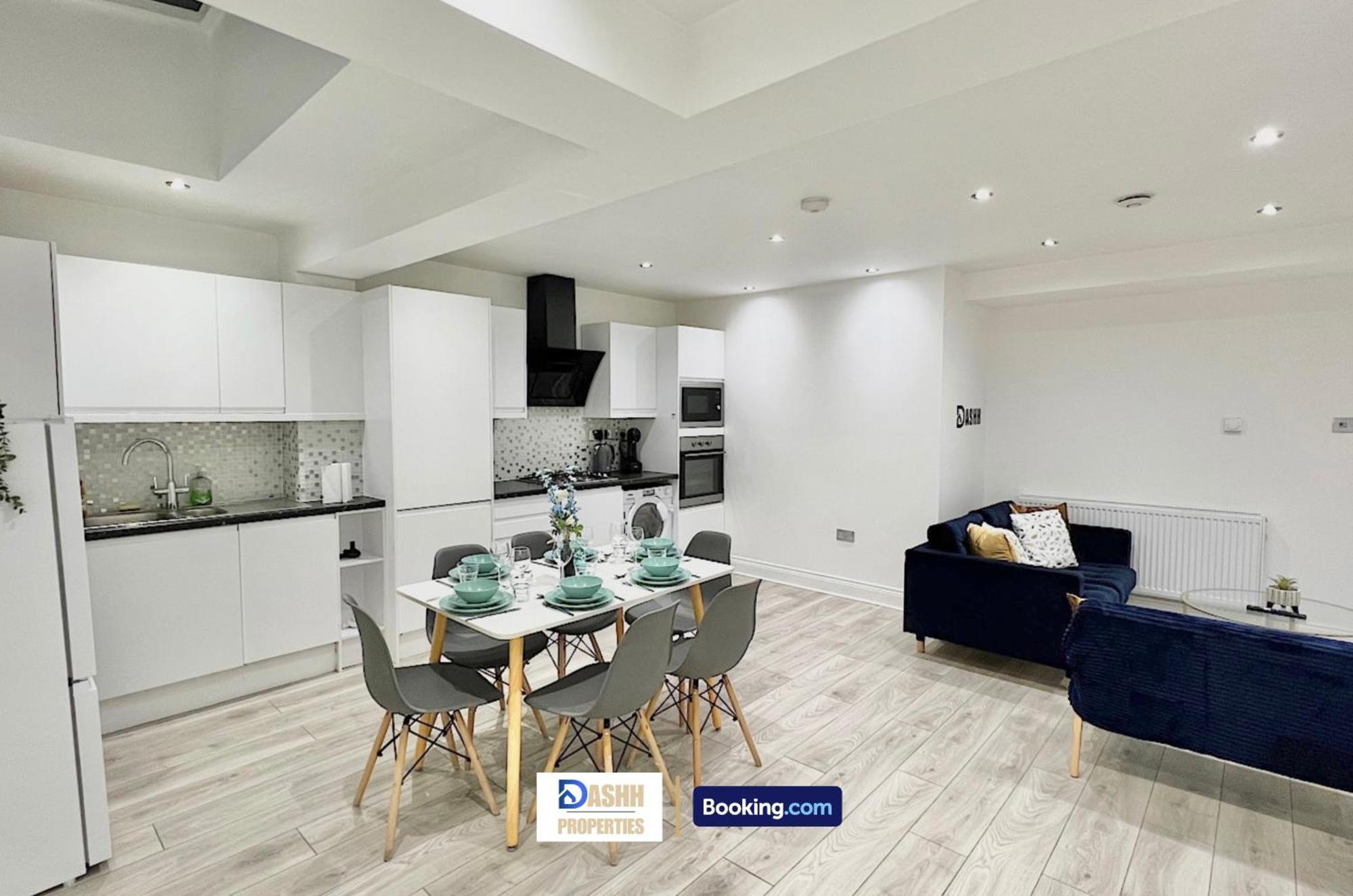 Three Bedroom By Dashh Short Lets & Serviced In Shepherds Bush Sleeps 9 With Free Wifi Vakantiehuis
