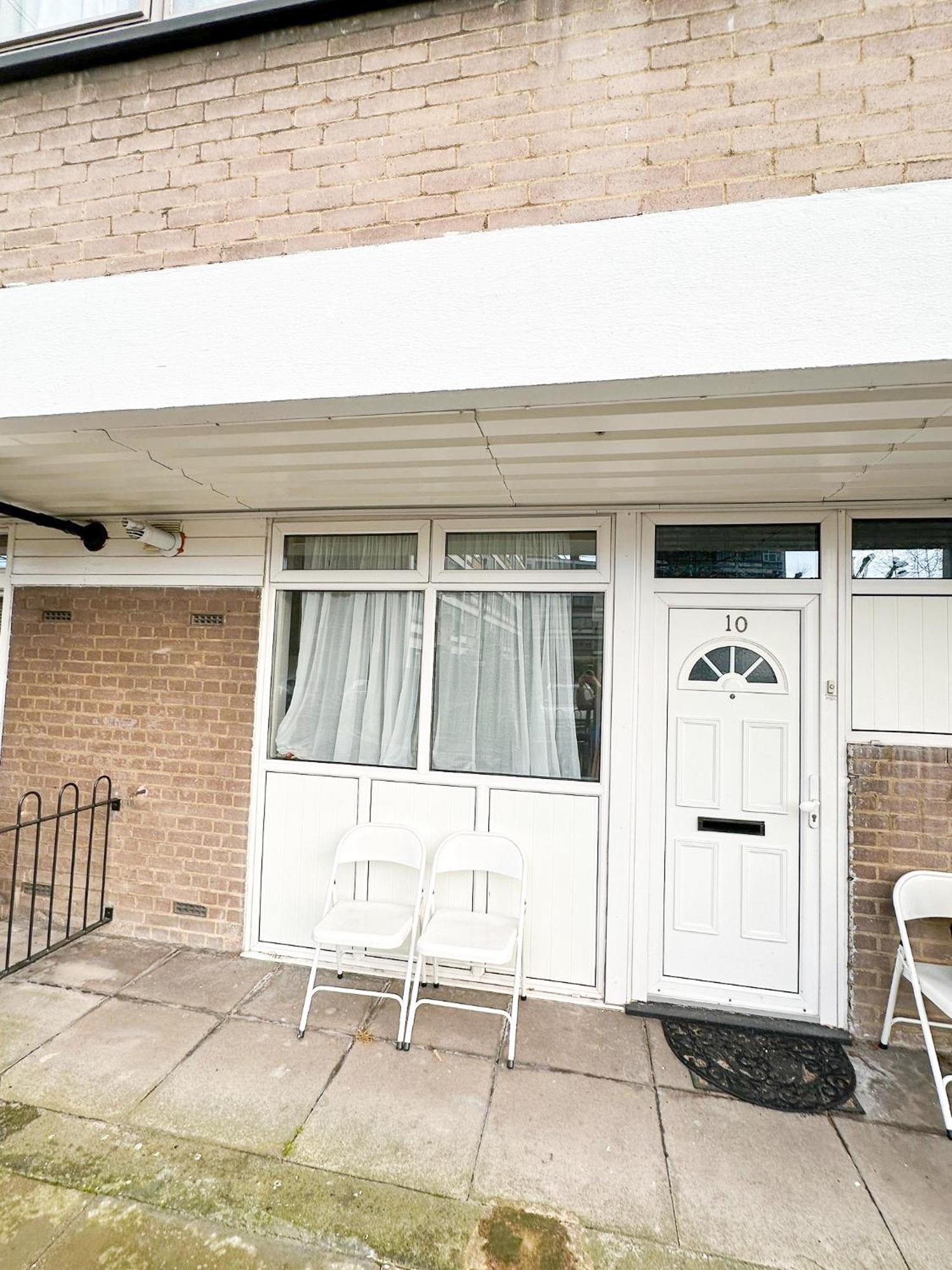 Cosy 3 Bedroom 3 Bathroom Flat With Private Garden- Maida Vale, Near Paddington London