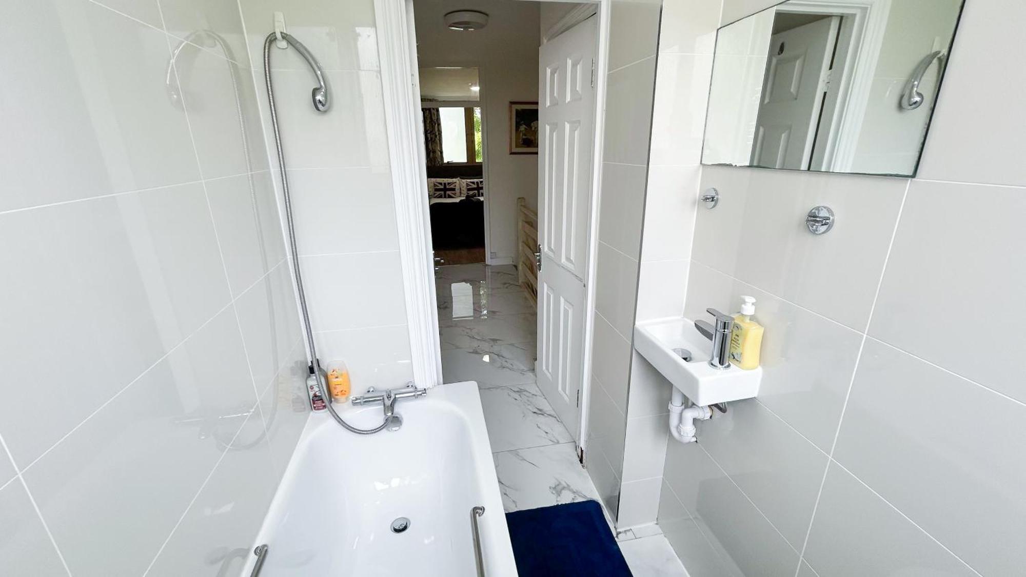 Leilighet Cosy 3 Bedroom 3 Bathroom Flat With Private Garden- Maida Vale, Near Paddington London