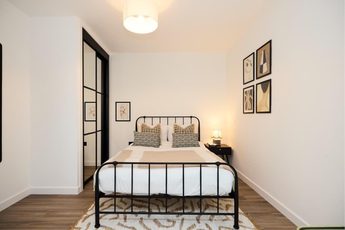The Tottenham Hale Crib - Trendy 2bdr Flat With Balcony Appartement