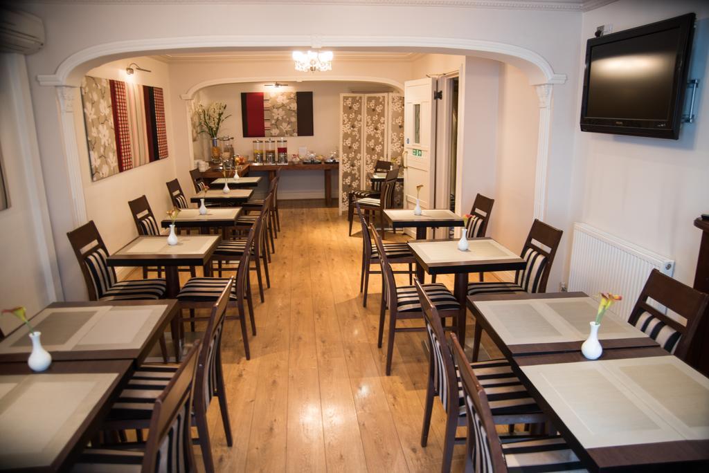 London Lodge Hotel 3*