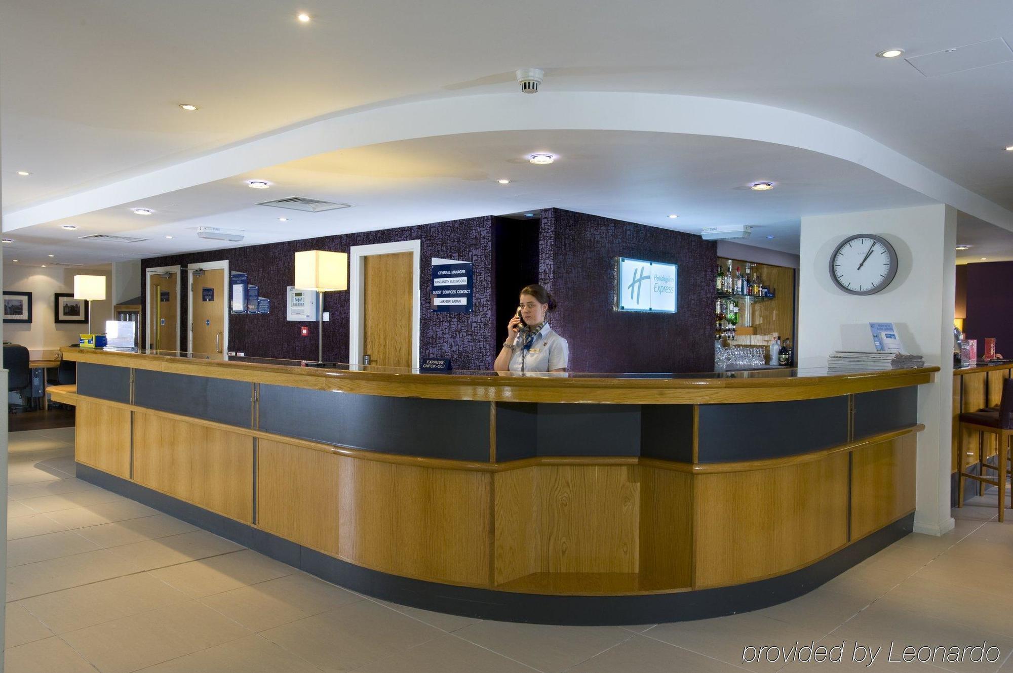 Express London-hammersmith By Ihg Hotell 3*