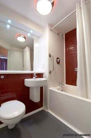 Travelodge Battersea 2* Londres