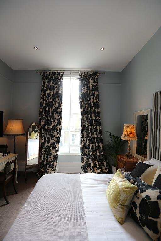 The Crown And Sceptre Hotell