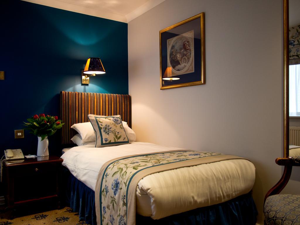 London Lodge Hotel 3*