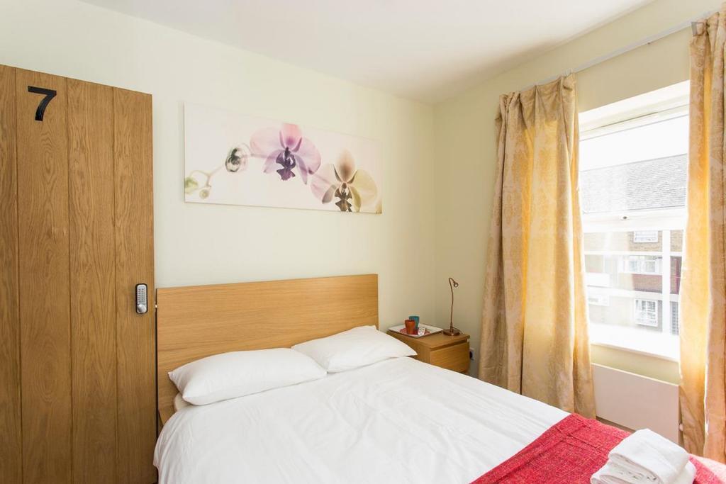 Gasthuis 406 Harrow 2*