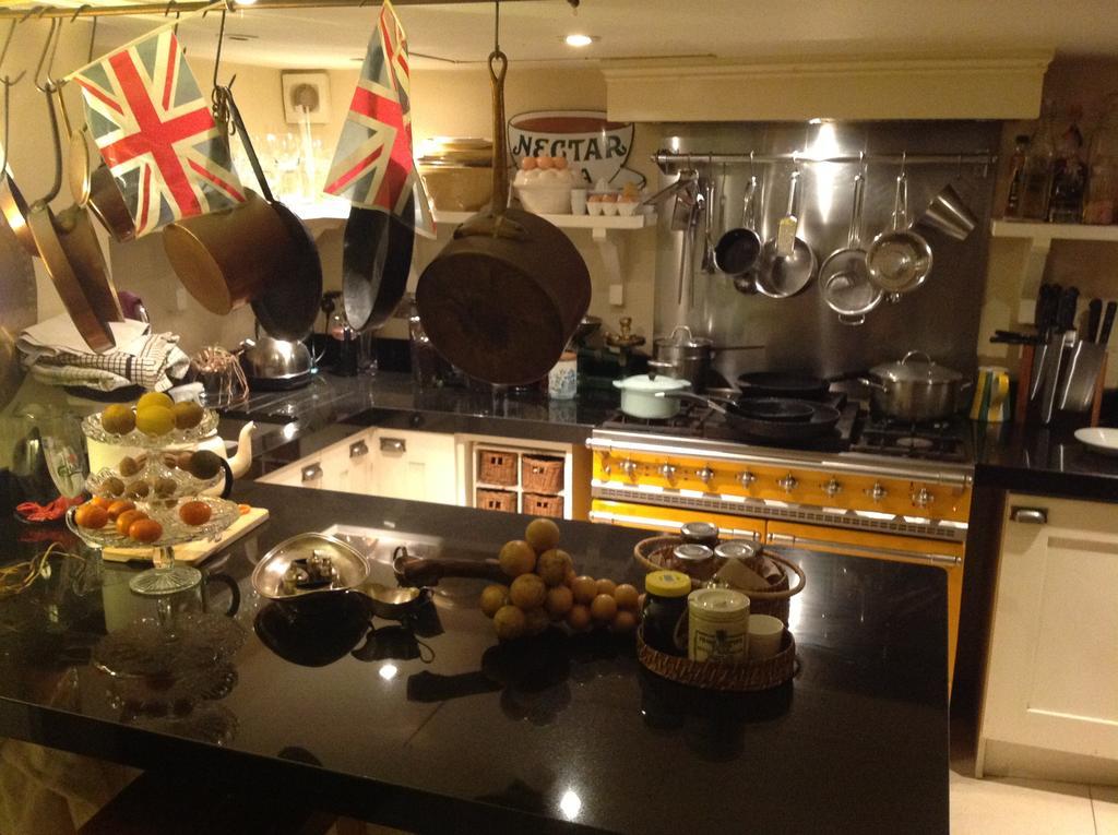 16 St Alfeges London