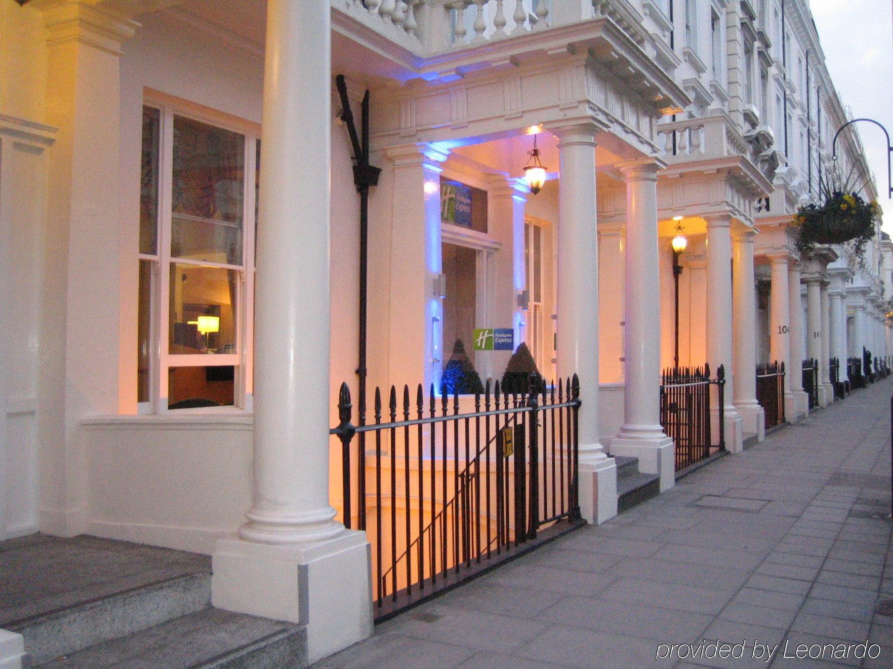 Express Victoria By Ihg Hotell London