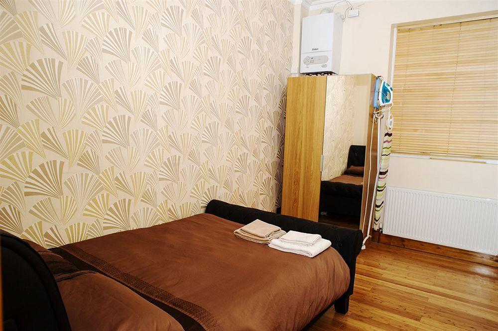 Hotel Beaconsfield 3*