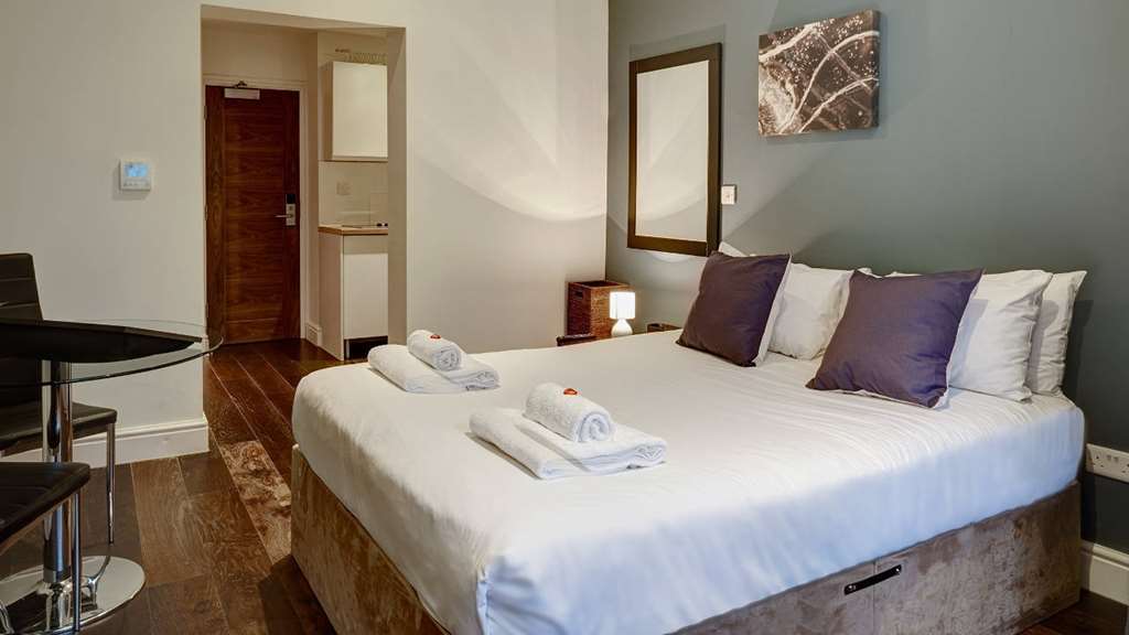 Hotel City Marque Kensington Serviced *