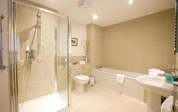 Apartment Inverness Place *