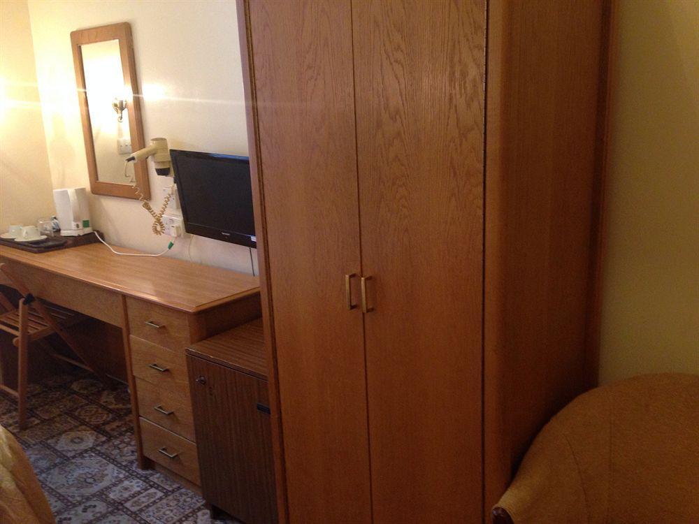 Mornington Victoria 4* London