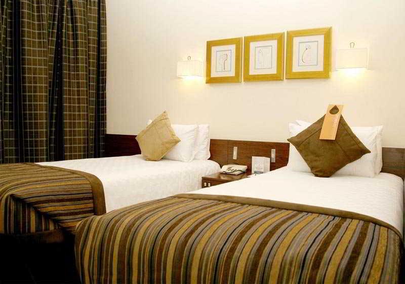 Hotel Thistle Euston 4*
