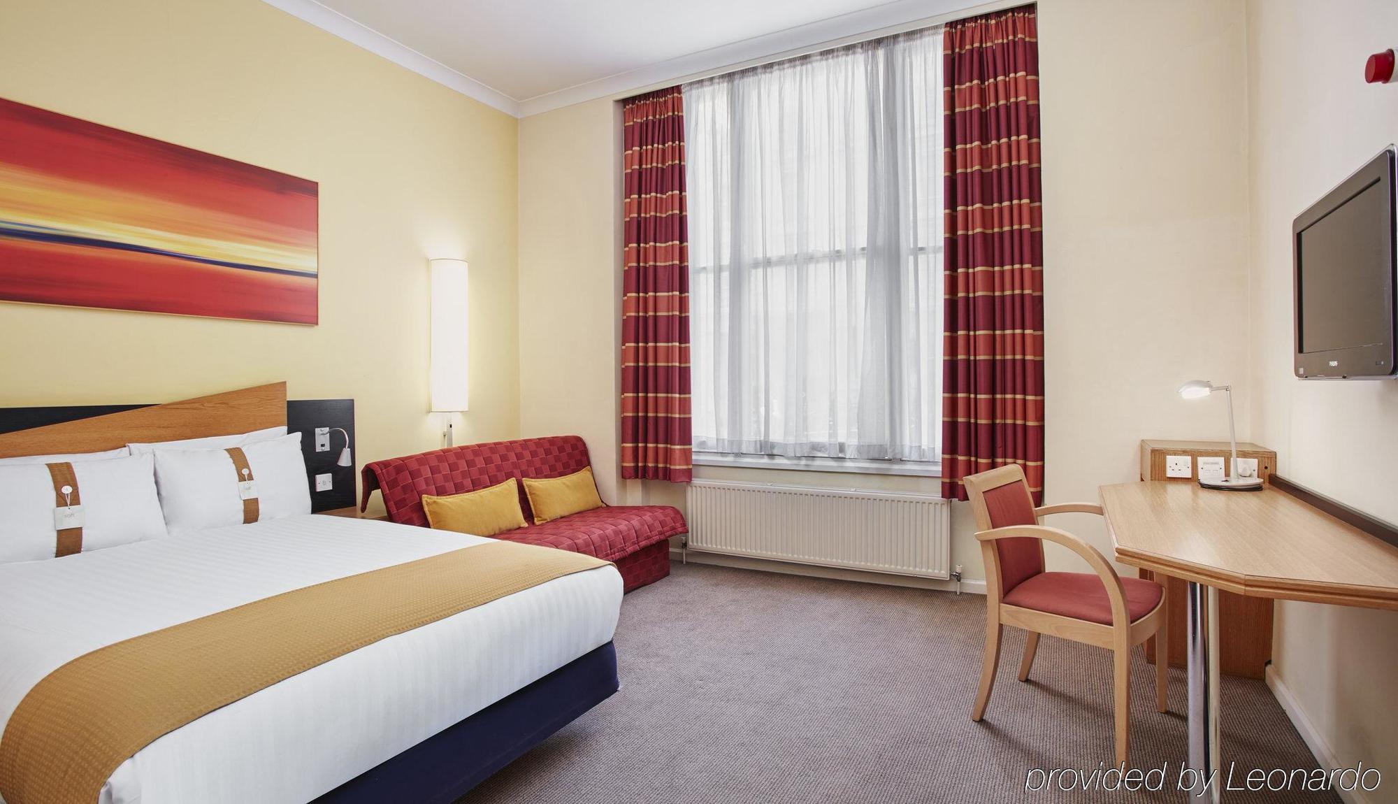 Express Victoria By Ihg Hotell
