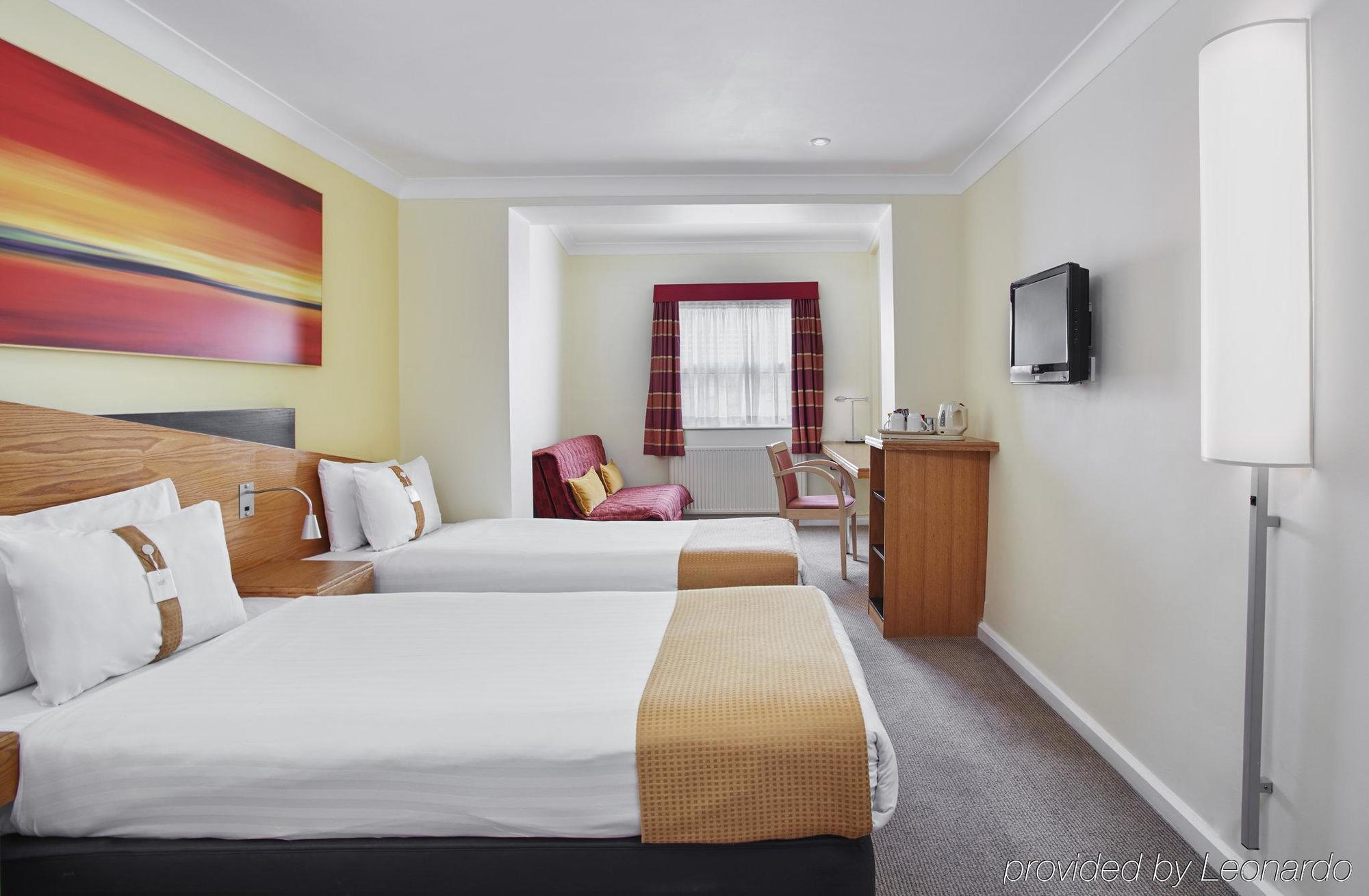 Express Victoria By Ihg Hotell London