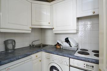 Kensingtoncourt 3*