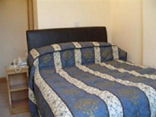 St Joseph Hotel 2*