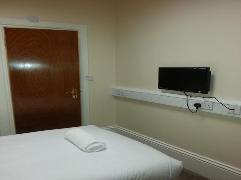 Excel 2* London