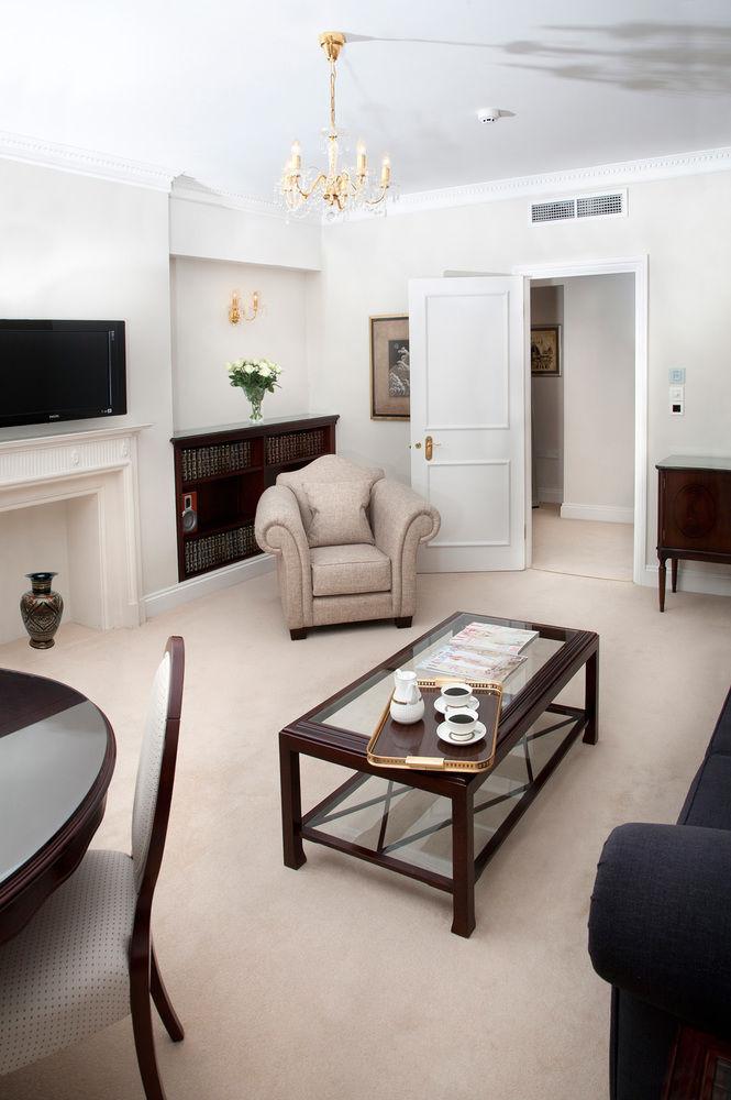 Arlington House Apartment *