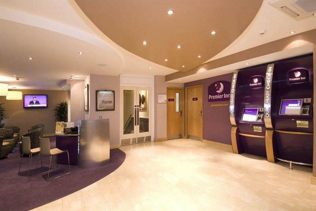 Hotel Premier Victoria London