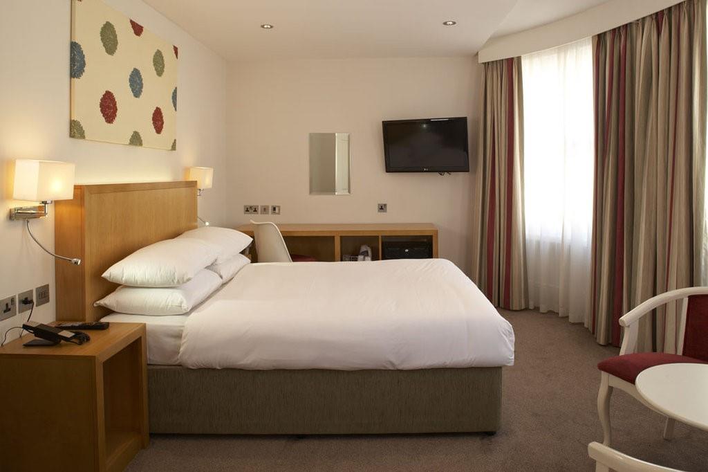 Park International London