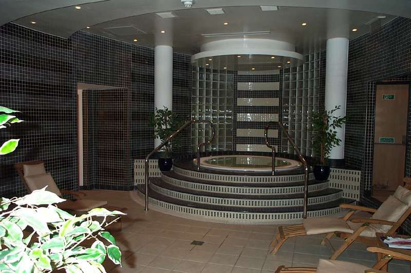 K West & Hotell