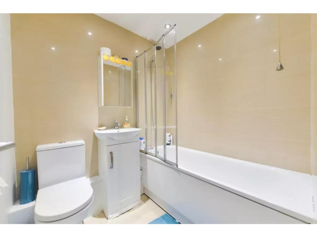 Rum i privatbostad 1 Double-bed Kennington-sk *