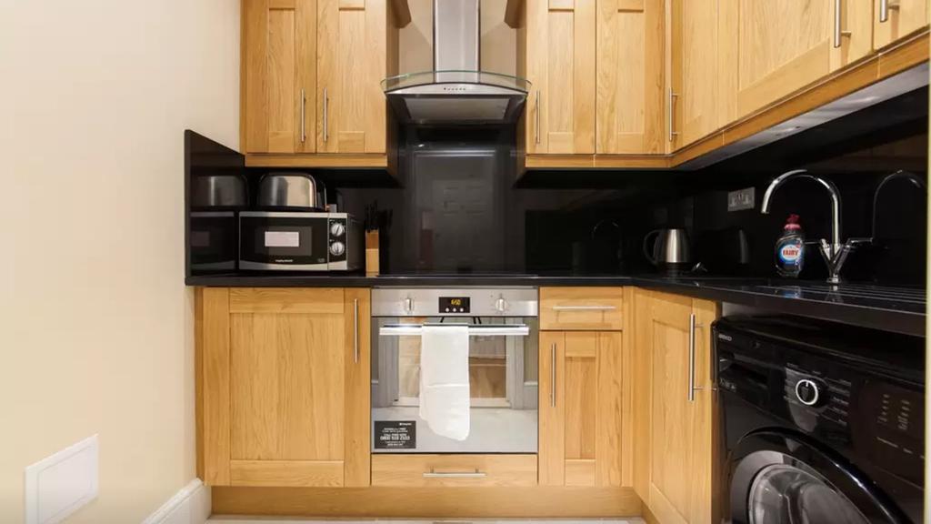 Courtfield Gardens Apartment