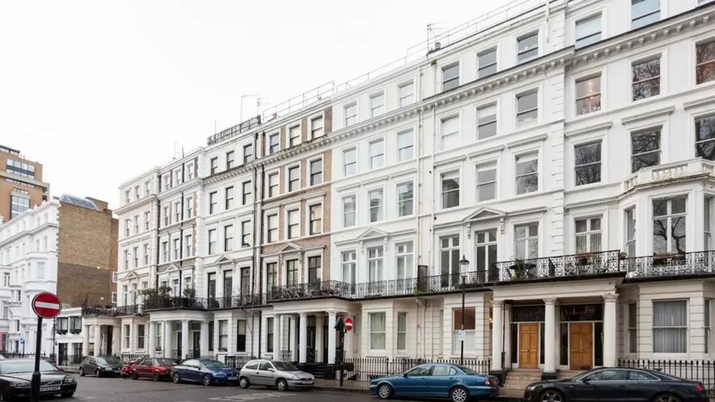 Courtfield Gardens *