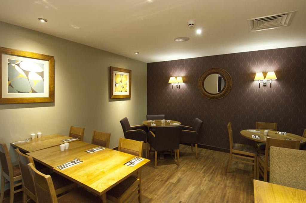 Premier Hanger Lane Hotel Londra