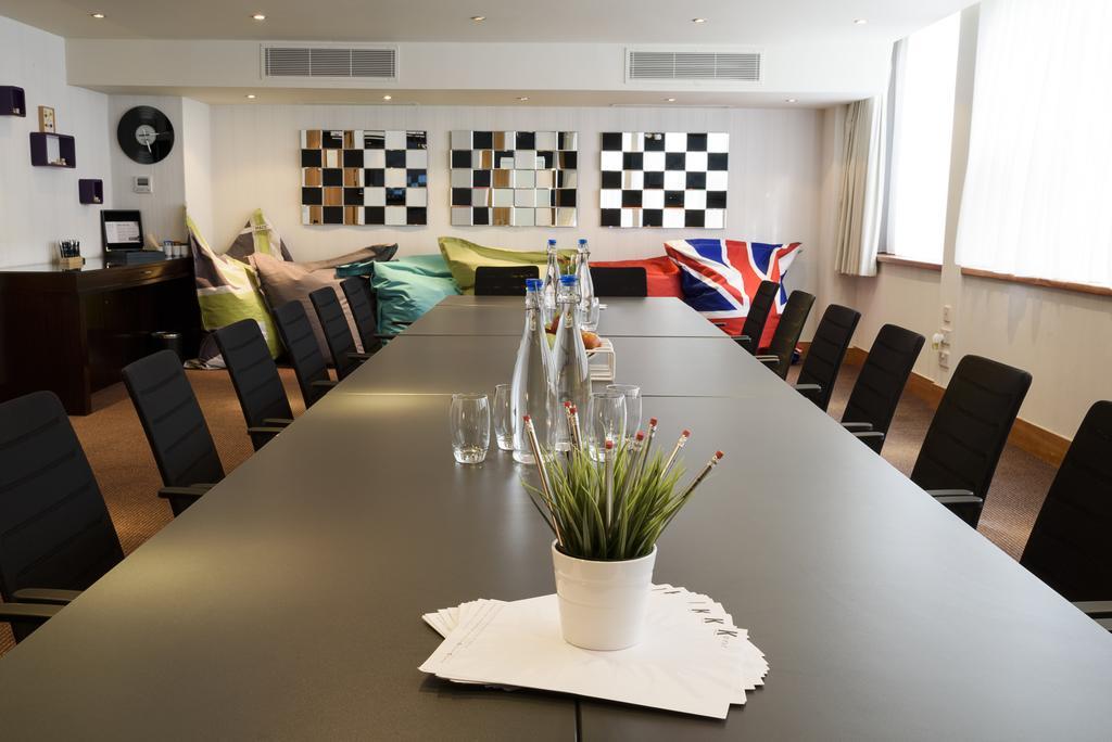 Hotell K West & London