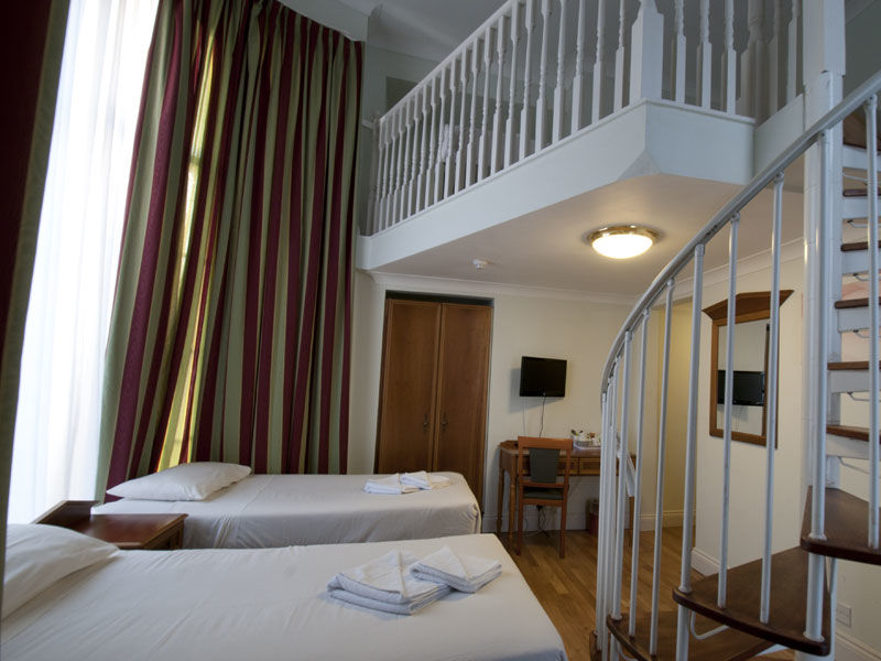 Royal Eagle Hotel London