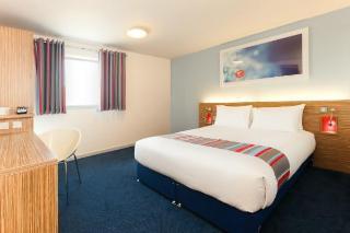 Express By Holiday Wembley North Circular Road