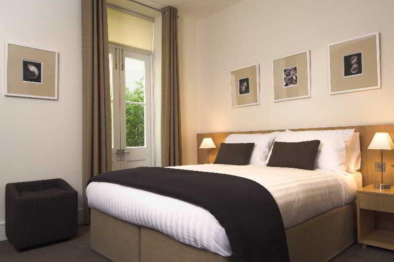 The Resident Kensington Hotel 4*