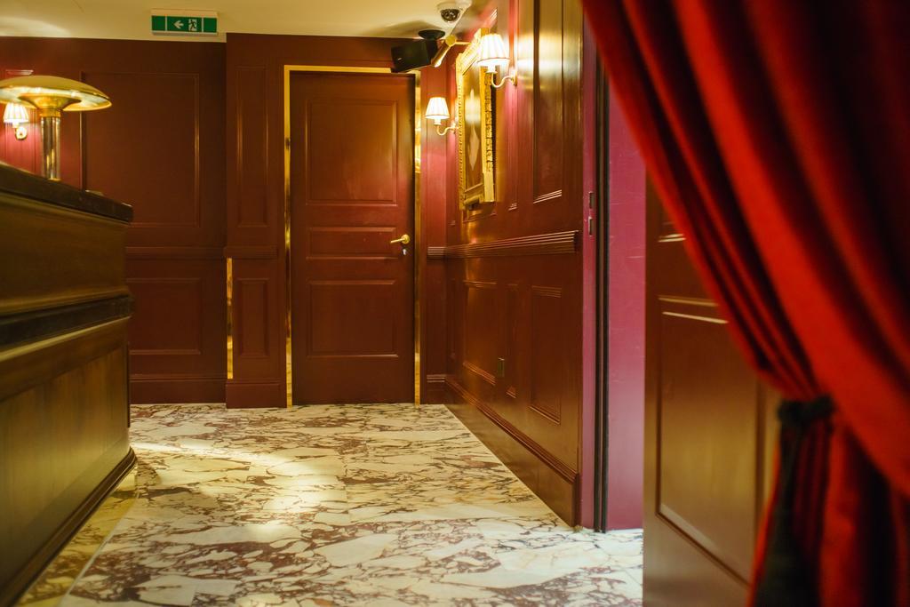 Mimi's Soho Hotell 4*