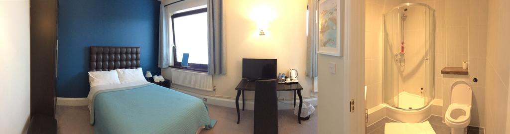 Guest house Top Night London