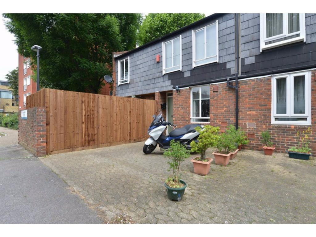 1 Double-bed Kennington-sk Rum i privatbostad *