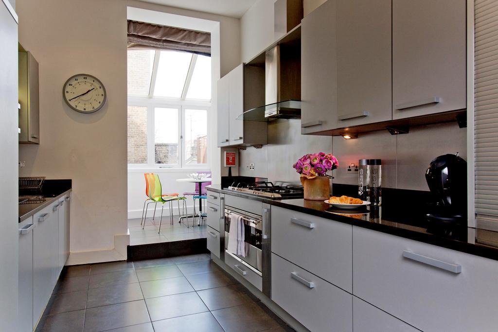 Apsley Mansions Apartment