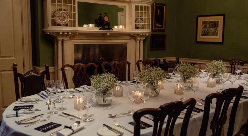 Hotel Roseate House