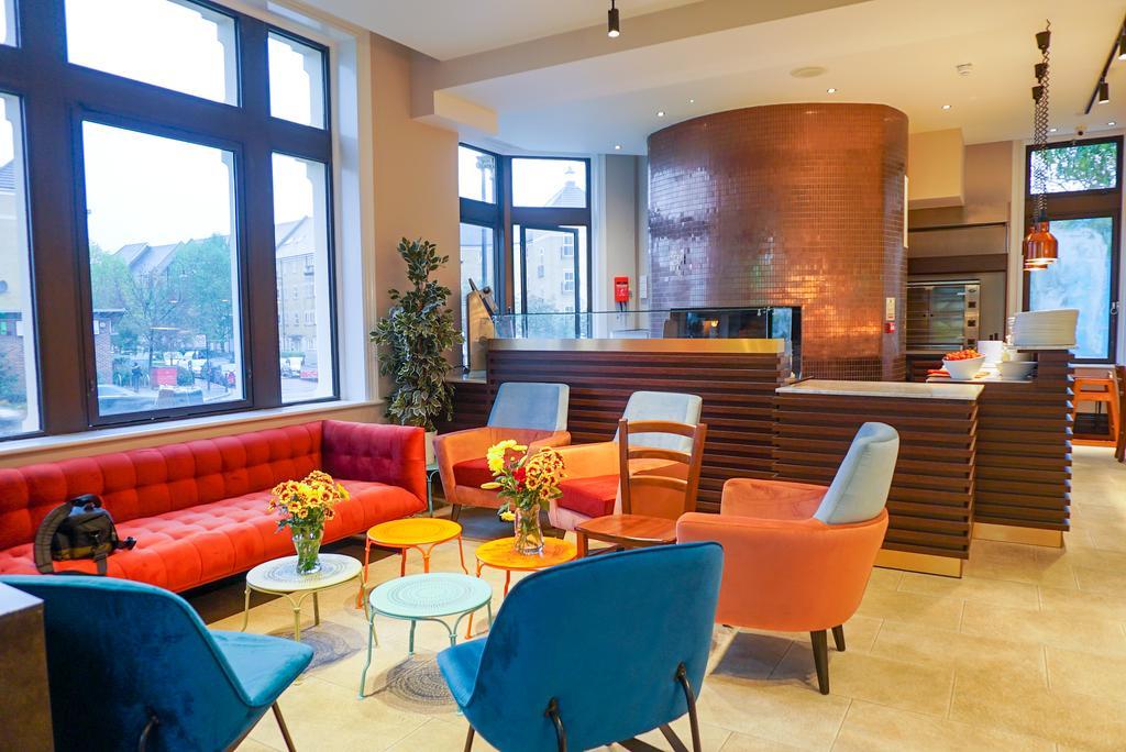 Western Peckham 3* London