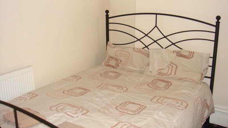 Forest Gate - Free Parking Limited Spaces 2*