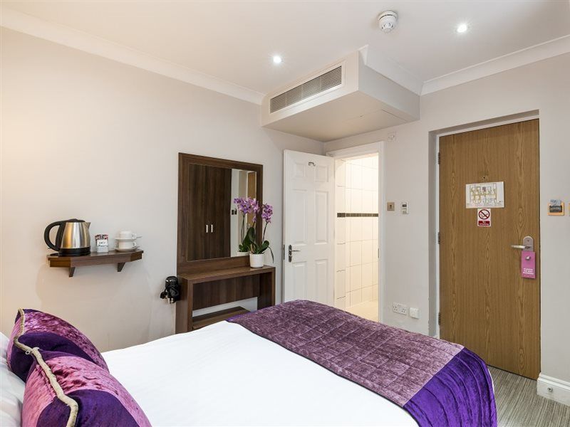 Hotel House London