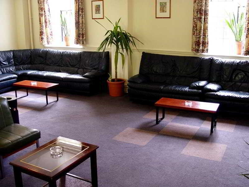 Hotel Wellington By Blue Orchid