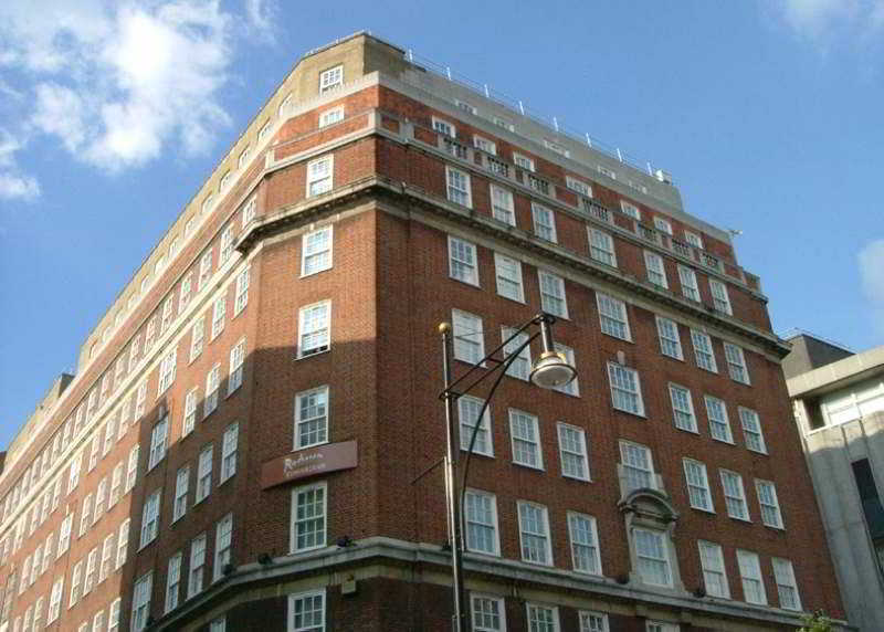 Radisson Blu Edwardian Berkshire Hotel, 4*