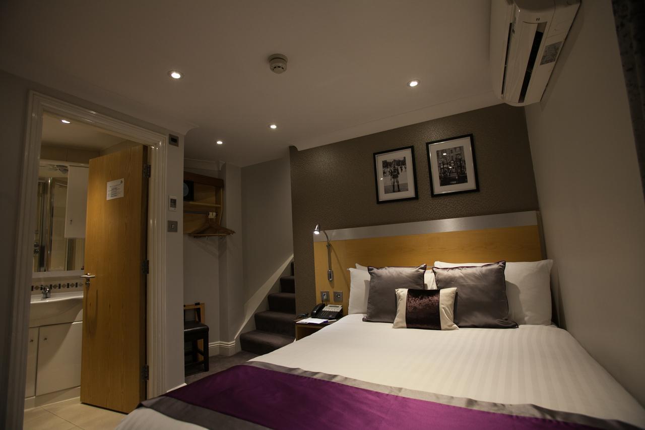 Western Victoria Palace Hotell 3*