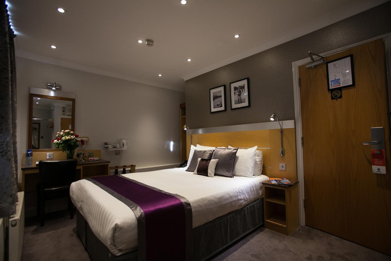 Western Victoria Palace London