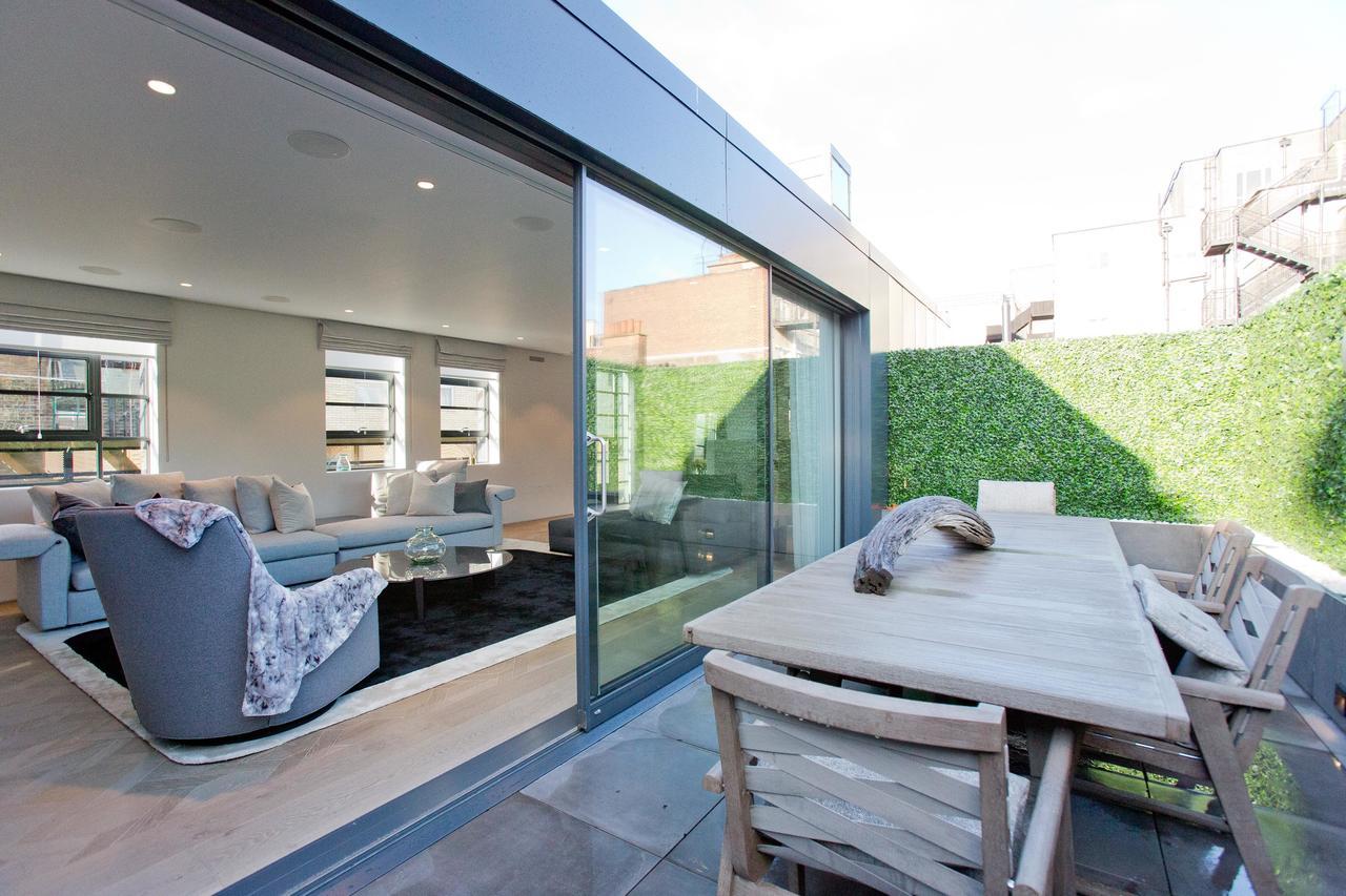 Luxury Royalty Mews Apartment *