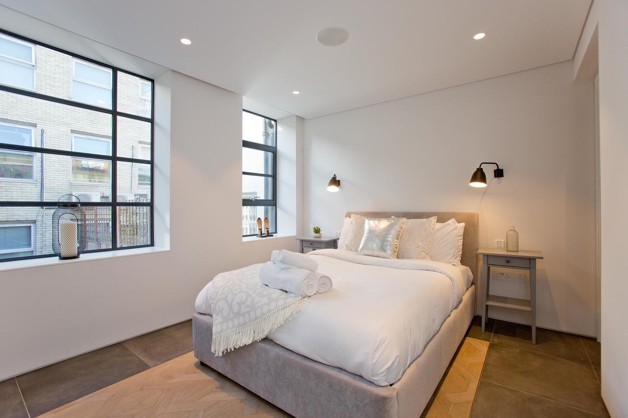 Luxury Royalty Mews Apartment *