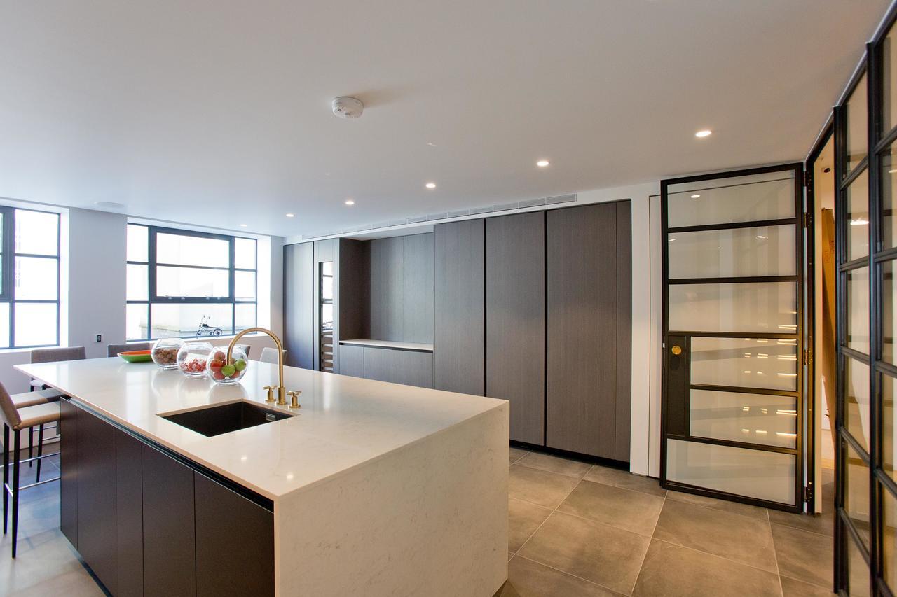 Apartment Luxury Royalty Mews *