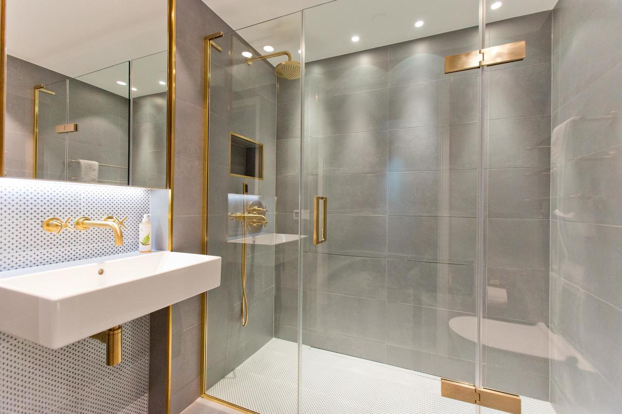 Luxury Royalty Mews Apartment *